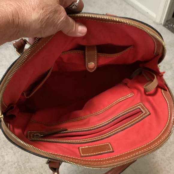 🌺Dooney and Bourke leather shoulder purse🌺 Good used condition - Picture 5 of 5